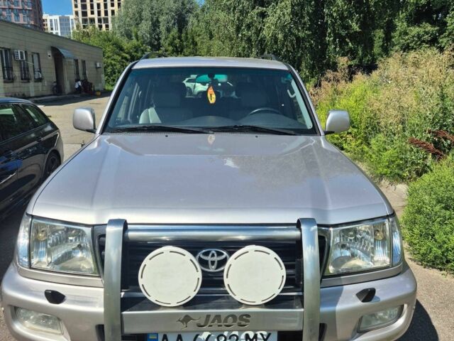 Бежевый Тойота Ленд Крузер 100, объемом двигателя 4.7 л и пробегом 360 тыс. км за 13600 $, фото 1 на Automoto.ua