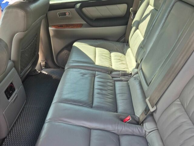 Бежевый Тойота Ленд Крузер 100, объемом двигателя 4.7 л и пробегом 360 тыс. км за 13600 $, фото 9 на Automoto.ua