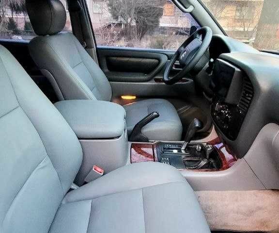 Чорний Тойота Ленд Крузер 100, об'ємом двигуна 4.7 л та пробігом 385 тис. км за 11500 $, фото 5 на Automoto.ua