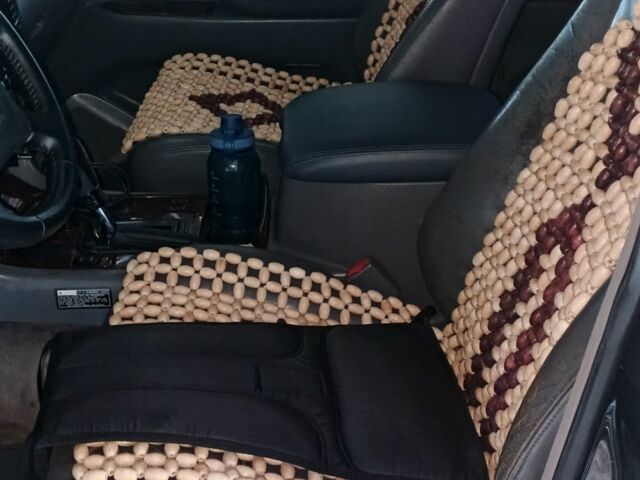 Черный Тойота Ленд Крузер 100, объемом двигателя 4.7 л и пробегом 442 тыс. км за 10000 $, фото 8 на Automoto.ua