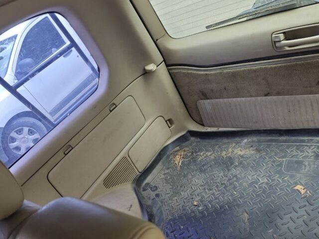 Черный Тойота Ленд Крузер 100, объемом двигателя 4.7 л и пробегом 300 тыс. км за 6000 $, фото 6 на Automoto.ua