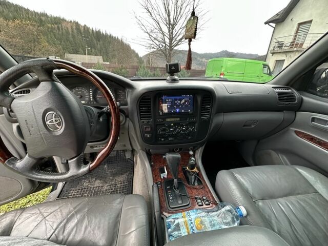 Чорний Тойота Ленд Крузер 100, об'ємом двигуна 4.7 л та пробігом 320 тис. км за 20500 $, фото 7 на Automoto.ua