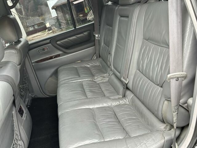 Чорний Тойота Ленд Крузер 100, об'ємом двигуна 4.7 л та пробігом 320 тис. км за 20500 $, фото 9 на Automoto.ua