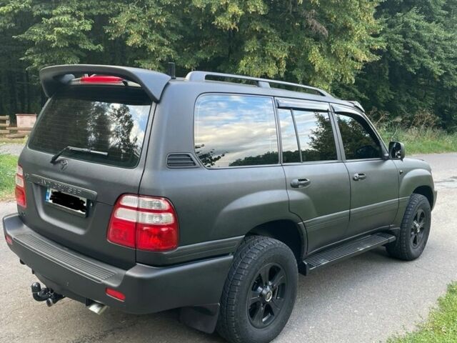 Черный Тойота Ленд Крузер 100, объемом двигателя 4.7 л и пробегом 386 тыс. км за 16800 $, фото 3 на Automoto.ua