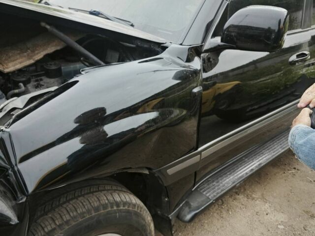 Черный Тойота Ленд Крузер 100, объемом двигателя 4.7 л и пробегом 145 тыс. км за 8500 $, фото 3 на Automoto.ua