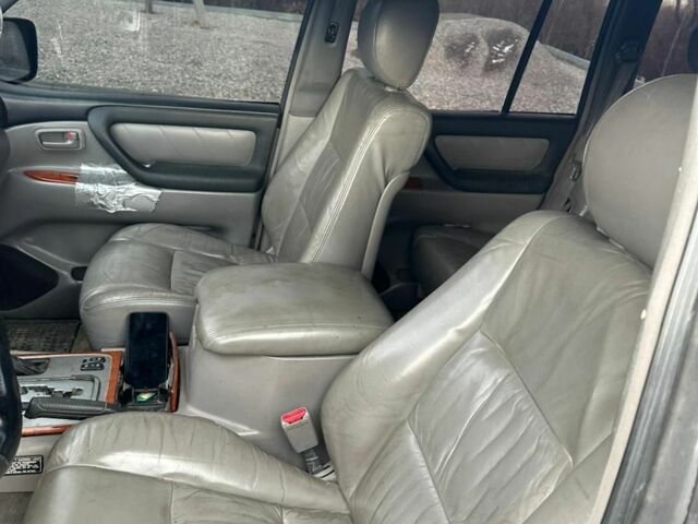 Чорний Тойота Ленд Крузер 100, об'ємом двигуна 4.7 л та пробігом 308 тис. км за 9800 $, фото 6 на Automoto.ua