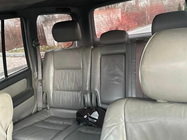 Чорний Тойота Ленд Крузер 100, об'ємом двигуна 4.7 л та пробігом 308 тис. км за 9800 $, фото 7 на Automoto.ua