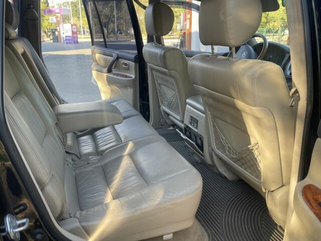 Черный Тойота Ленд Крузер 100, объемом двигателя 4.7 л и пробегом 245 тыс. км за 12200 $, фото 9 на Automoto.ua