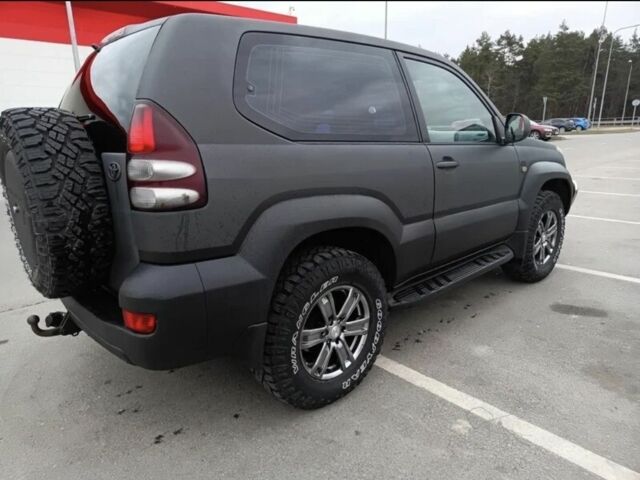 Чорний Тойота Ленд Крузер 100, об'ємом двигуна 3 л та пробігом 230 тис. км за 4100 $, фото 4 на Automoto.ua