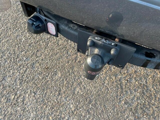 Чорний Тойота Ленд Крузер 100, об'ємом двигуна 3 л та пробігом 256 тис. км за 3450 $, фото 5 на Automoto.ua