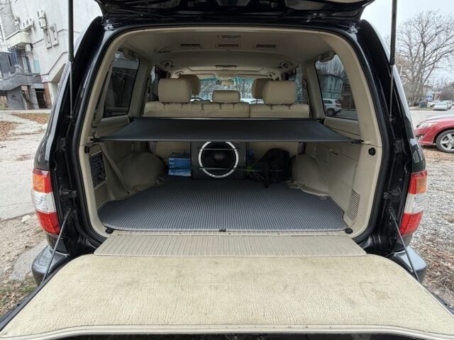 Черный Тойота Ленд Крузер 100, объемом двигателя 4.7 л и пробегом 290 тыс. км за 16900 $, фото 6 на Automoto.ua