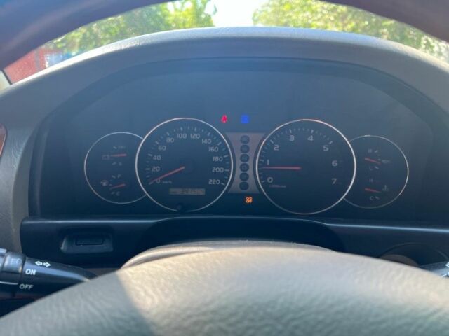 Черный Тойота Ленд Крузер 100, объемом двигателя 4.5 л и пробегом 341 тыс. км за 13499 $, фото 18 на Automoto.ua