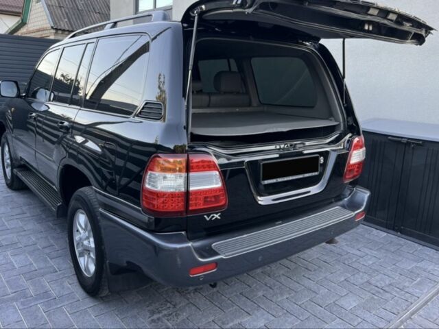 Черный Тойота Ленд Крузер 100, объемом двигателя 4.7 л и пробегом 392 тыс. км за 17000 $, фото 5 на Automoto.ua