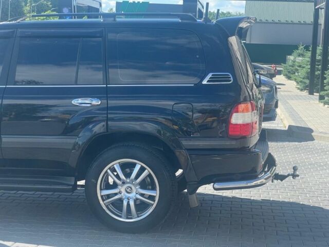 Черный Тойота Ленд Крузер 100, объемом двигателя 4.5 л и пробегом 341 тыс. км за 13499 $, фото 2 на Automoto.ua