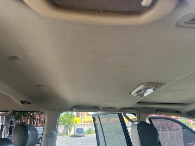 Черный Тойота Ленд Крузер 100, объемом двигателя 4.5 л и пробегом 341 тыс. км за 13499 $, фото 12 на Automoto.ua