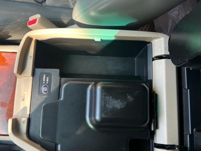 Черный Тойота Ленд Крузер 100, объемом двигателя 4.5 л и пробегом 341 тыс. км за 13499 $, фото 22 на Automoto.ua