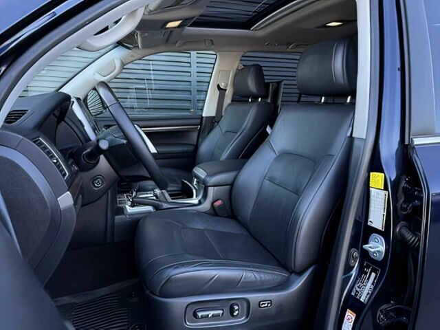 Черный Тойота Ленд Крузер 100, объемом двигателя 5.7 л и пробегом 40 тыс. км за 30000 $, фото 8 на Automoto.ua