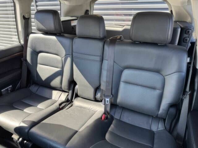 Черный Тойота Ленд Крузер 100, объемом двигателя 5.7 л и пробегом 50 тыс. км за 45000 $, фото 13 на Automoto.ua