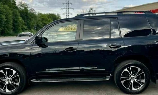 Черный Тойота Ленд Крузер 100, объемом двигателя 4.46 л и пробегом 134 тыс. км за 66000 $, фото 2 на Automoto.ua