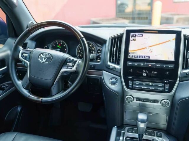 Черный Тойота Ленд Крузер 100, объемом двигателя 5.7 л и пробегом 38 тыс. км за 45000 $, фото 11 на Automoto.ua