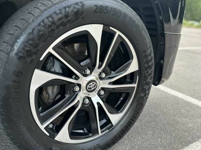 Черный Тойота Ленд Крузер 100, объемом двигателя 4.46 л и пробегом 134 тыс. км за 66000 $, фото 18 на Automoto.ua