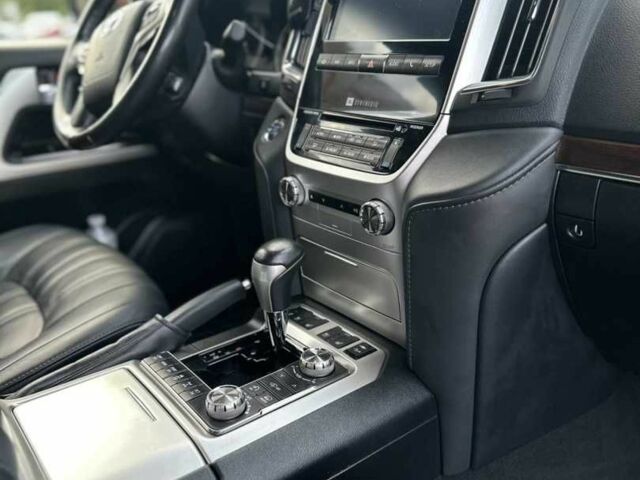 Черный Тойота Ленд Крузер 100, объемом двигателя 4.46 л и пробегом 134 тыс. км за 66000 $, фото 12 на Automoto.ua