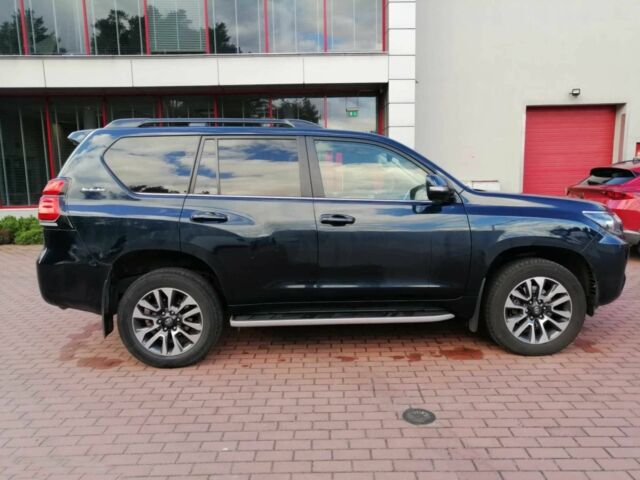 Черный Тойота Ленд Крузер 100, объемом двигателя 2.8 л и пробегом 13 тыс. км за 46000 $, фото 3 на Automoto.ua