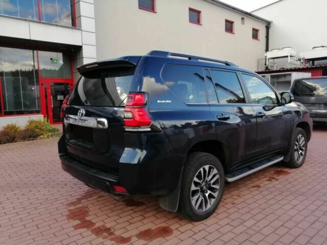 Черный Тойота Ленд Крузер 100, объемом двигателя 2.8 л и пробегом 13 тыс. км за 46000 $, фото 4 на Automoto.ua