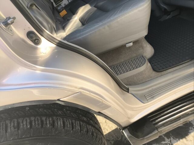 Сірий Тойота Ленд Крузер 100, об'ємом двигуна 4.7 л та пробігом 484 тис. км за 13000 $, фото 11 на Automoto.ua