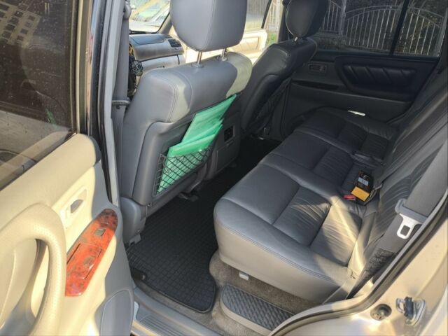 Сірий Тойота Ленд Крузер 100, об'ємом двигуна 4.7 л та пробігом 484 тис. км за 13000 $, фото 6 на Automoto.ua