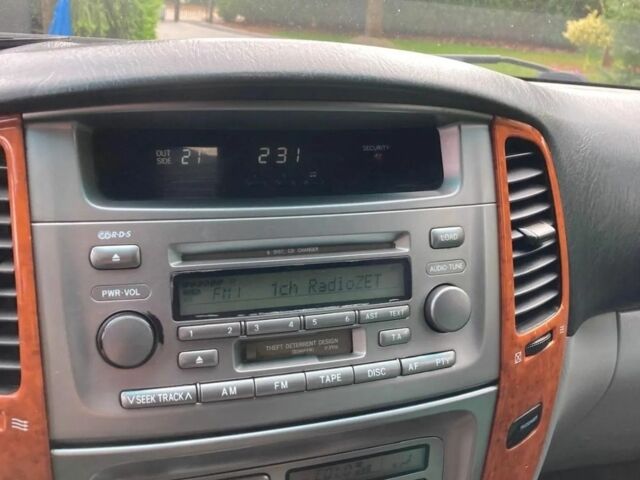 Сірий Тойота Ленд Крузер 100, об'ємом двигуна 4.2 л та пробігом 289 тис. км за 3600 $, фото 2 на Automoto.ua