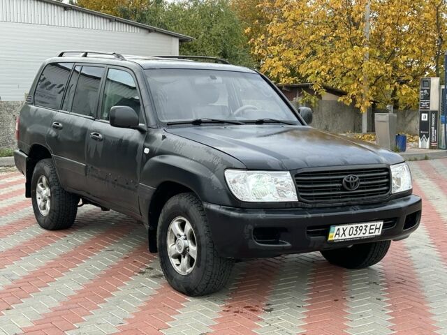 Серый Тойота Ленд Крузер 100, объемом двигателя 4.7 л и пробегом 300 тыс. км за 5950 $, фото 6 на Automoto.ua