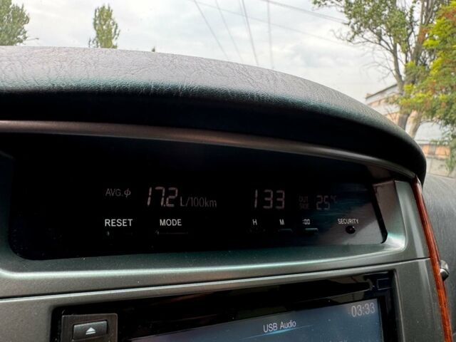 Серый Тойота Ленд Крузер 100, объемом двигателя 4.7 л и пробегом 390 тыс. км за 14990 $, фото 34 на Automoto.ua