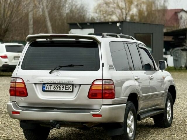 Серый Тойота Ленд Крузер 100, объемом двигателя 4.7 л и пробегом 390 тыс. км за 11650 $, фото 3 на Automoto.ua