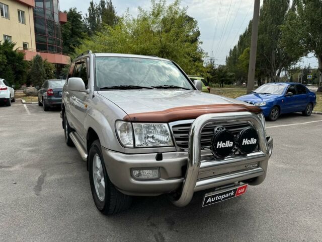 Серый Тойота Ленд Крузер 100, объемом двигателя 4.7 л и пробегом 390 тыс. км за 14990 $, фото 8 на Automoto.ua