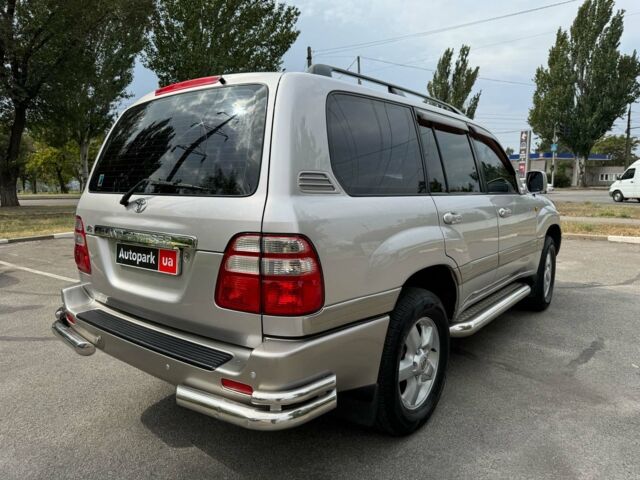 Серый Тойота Ленд Крузер 100, объемом двигателя 4.7 л и пробегом 390 тыс. км за 14990 $, фото 5 на Automoto.ua