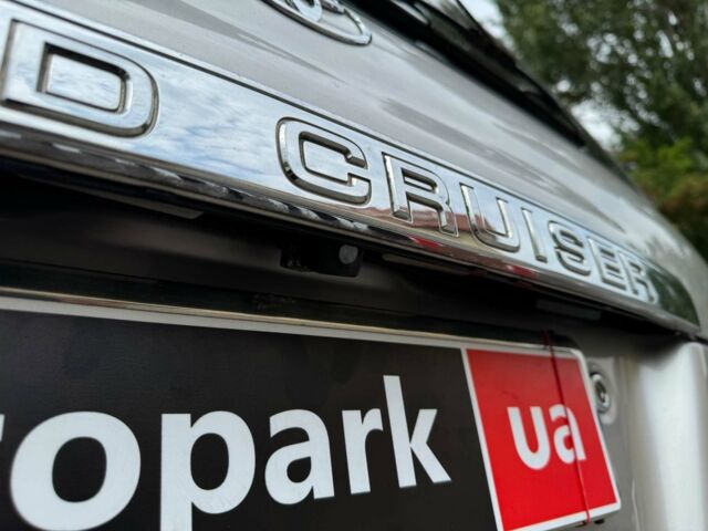 Серый Тойота Ленд Крузер 100, объемом двигателя 4.7 л и пробегом 390 тыс. км за 14990 $, фото 12 на Automoto.ua