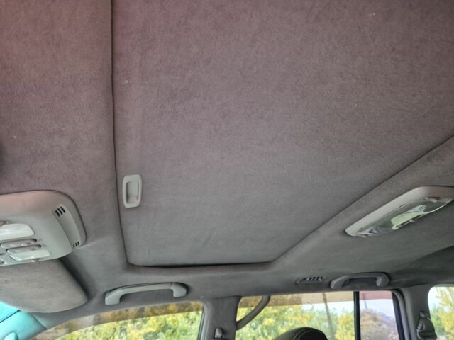 Серый Тойота Ленд Крузер 100, объемом двигателя 4.2 л и пробегом 453 тыс. км за 16500 $, фото 17 на Automoto.ua