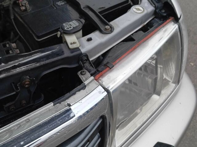 Серый Тойота Ленд Крузер 100, объемом двигателя 4.7 л и пробегом 291 тыс. км за 16199 $, фото 17 на Automoto.ua