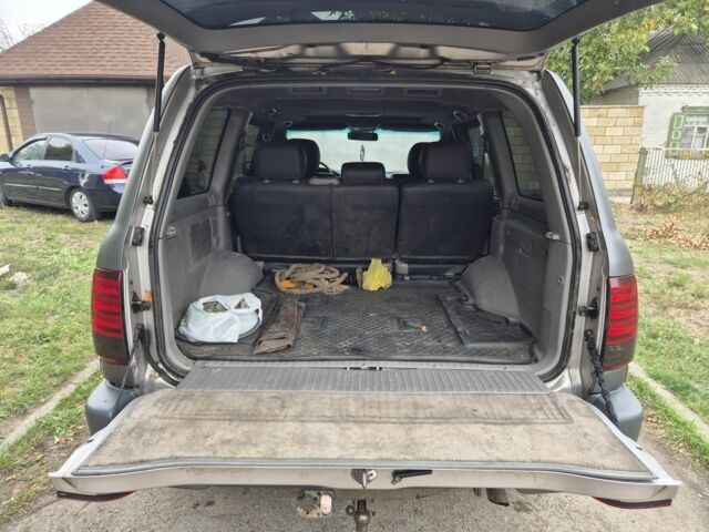 Серый Тойота Ленд Крузер 100, объемом двигателя 4.2 л и пробегом 453 тыс. км за 16500 $, фото 22 на Automoto.ua