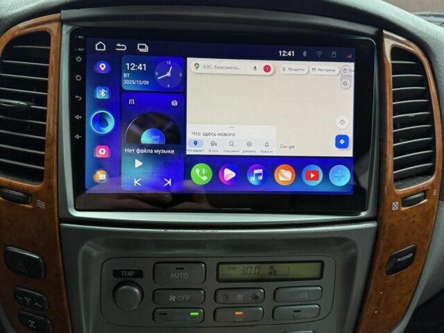 Серый Тойота Ленд Крузер 100, объемом двигателя 4.7 л и пробегом 377 тыс. км за 9500 $, фото 18 на Automoto.ua