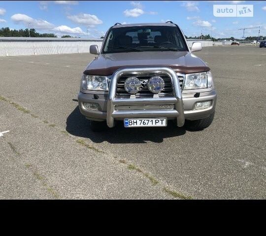 Сірий Тойота Ленд Крузер 100, об'ємом двигуна 4.7 л та пробігом 227 тис. км за 15000 $, фото 3 на Automoto.ua