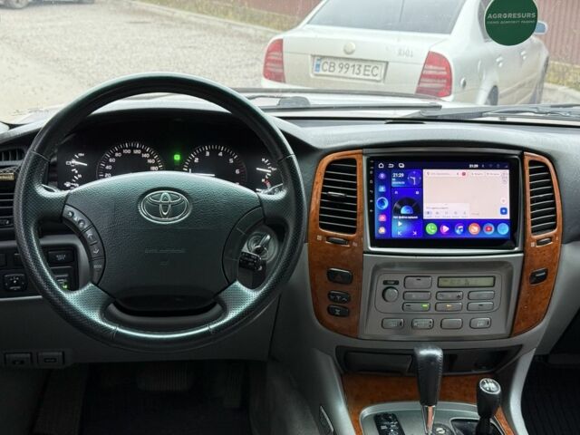 Серый Тойота Ленд Крузер 100, объемом двигателя 4.7 л и пробегом 377 тыс. км за 9500 $, фото 22 на Automoto.ua