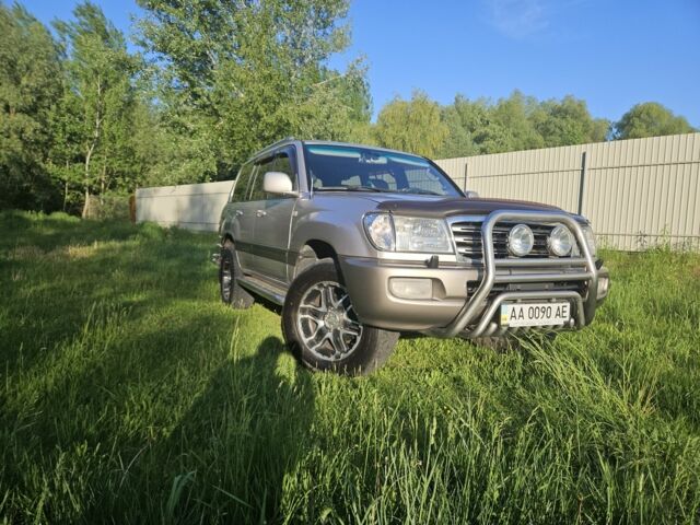 Серый Тойота Ленд Крузер 100, объемом двигателя 4.7 л и пробегом 265 тыс. км за 16700 $, фото 9 на Automoto.ua