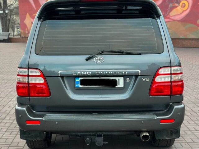 Сірий Тойота Ленд Крузер 100, об'ємом двигуна 4.7 л та пробігом 435 тис. км за 11999 $, фото 5 на Automoto.ua