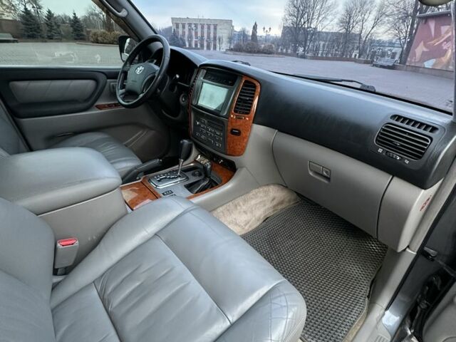 Сірий Тойота Ленд Крузер 100, об'ємом двигуна 4.7 л та пробігом 435 тис. км за 11999 $, фото 12 на Automoto.ua