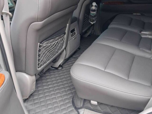 Серый Тойота Ленд Крузер 100, объемом двигателя 4.2 л и пробегом 363 тыс. км за 23500 $, фото 14 на Automoto.ua