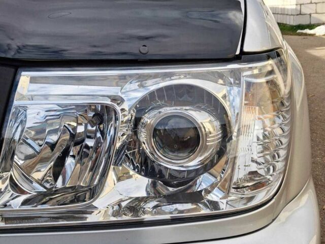 Серый Тойота Ленд Крузер 100, объемом двигателя 4.2 л и пробегом 363 тыс. км за 23500 $, фото 9 на Automoto.ua