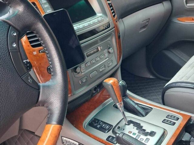 Серый Тойота Ленд Крузер 100, объемом двигателя 4.2 л и пробегом 363 тыс. км за 23500 $, фото 19 на Automoto.ua