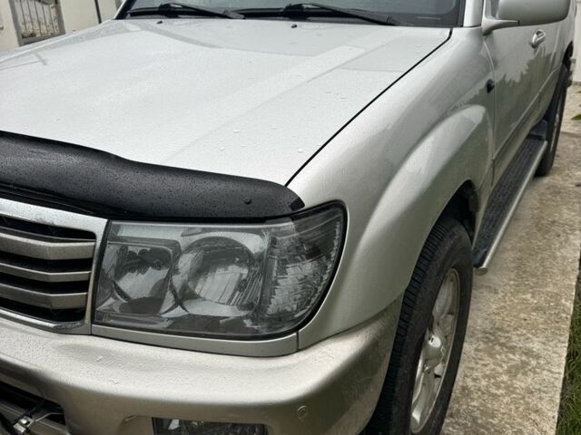 Серый Тойота Ленд Крузер 100, объемом двигателя 4.7 л и пробегом 335 тыс. км за 26500 $, фото 3 на Automoto.ua